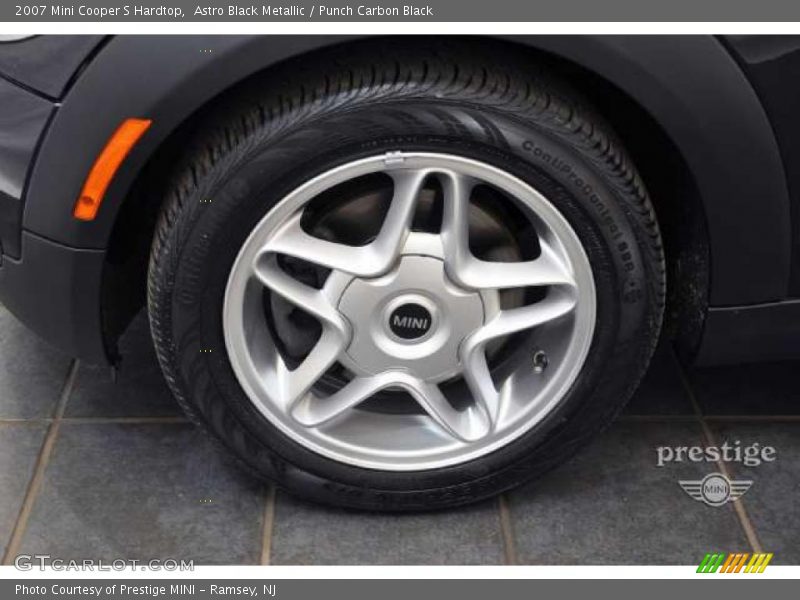 Astro Black Metallic / Punch Carbon Black 2007 Mini Cooper S Hardtop