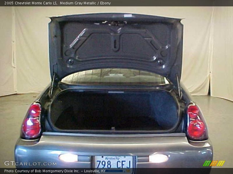 Medium Gray Metallic / Ebony 2005 Chevrolet Monte Carlo LS