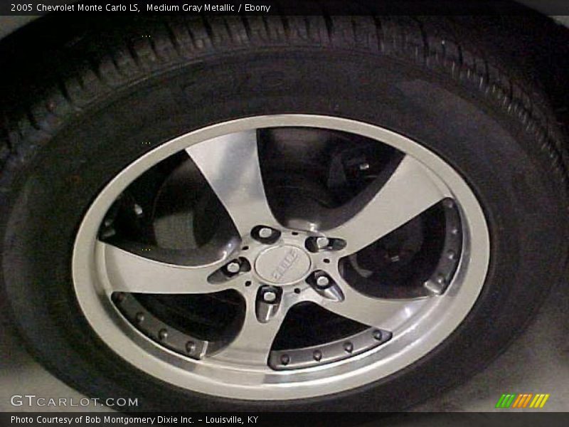 Medium Gray Metallic / Ebony 2005 Chevrolet Monte Carlo LS