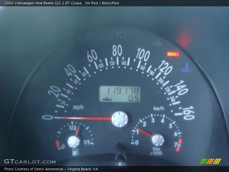 Uni Red / Black/Red 2003 Volkswagen New Beetle GLS 1.8T Coupe