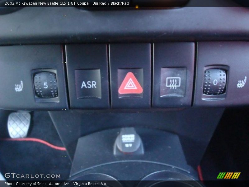 Uni Red / Black/Red 2003 Volkswagen New Beetle GLS 1.8T Coupe