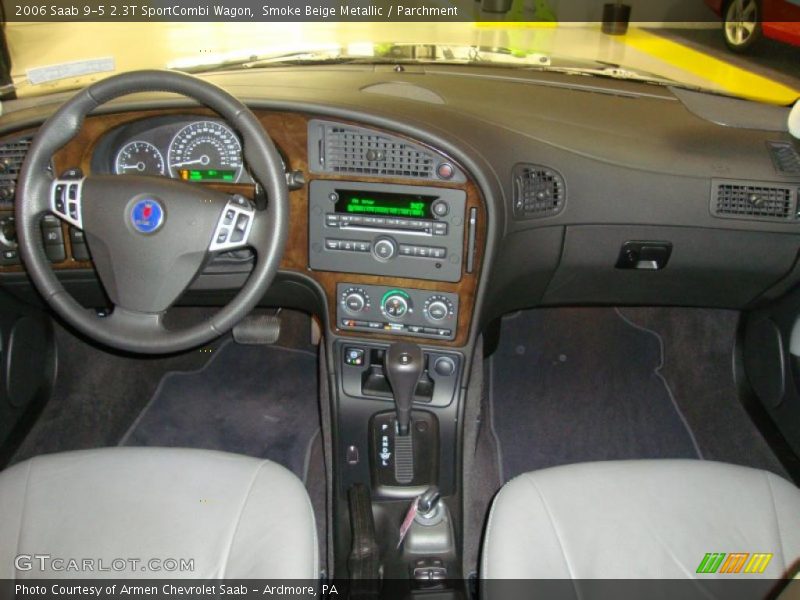 Dashboard of 2006 9-5 2.3T SportCombi Wagon