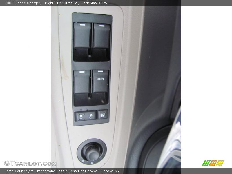 Bright Silver Metallic / Dark Slate Gray 2007 Dodge Charger