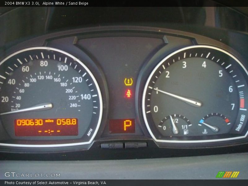 Alpine White / Sand Beige 2004 BMW X3 3.0i