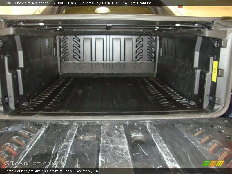 Dark Blue Metallic / Dark Titanium/Light Titanium 2007 Chevrolet Avalanche LTZ 4WD