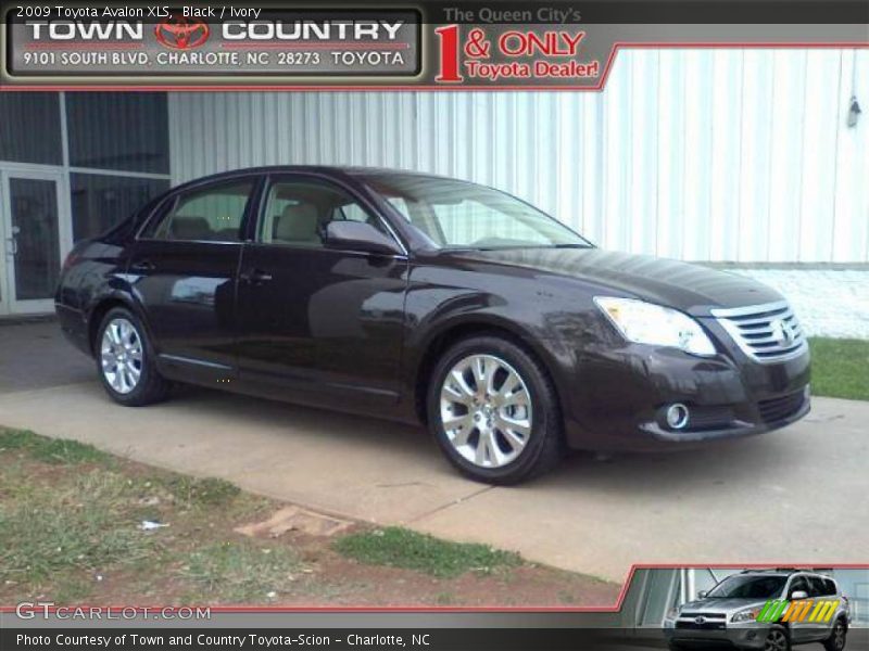 Black / Ivory 2009 Toyota Avalon XLS