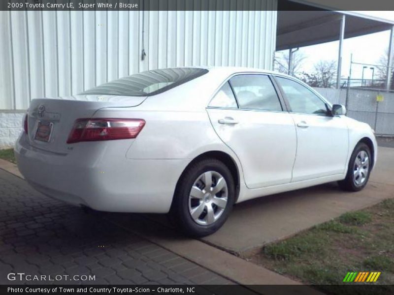 Super White / Bisque 2009 Toyota Camry LE