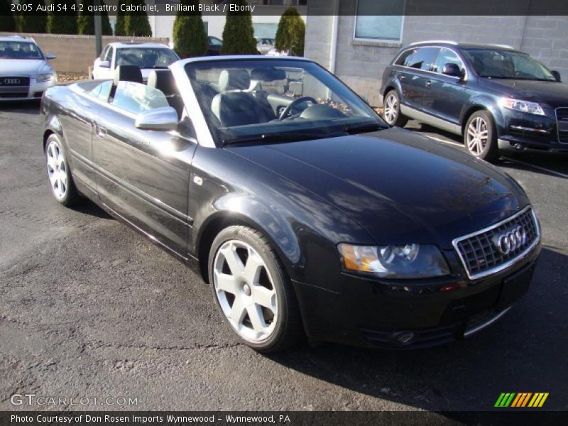 Front 3/4 View of 2005 S4 4.2 quattro Cabriolet