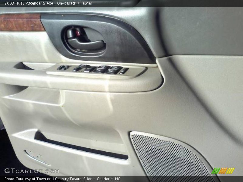 Onyx Black / Pewter 2003 Isuzu Ascender S 4x4