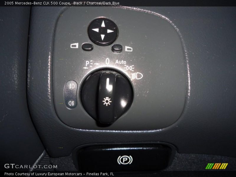 Black / Charcoal/Dark Blue 2005 Mercedes-Benz CLK 500 Coupe