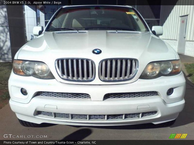 Alpine White / Beige 2004 BMW X5 3.0i