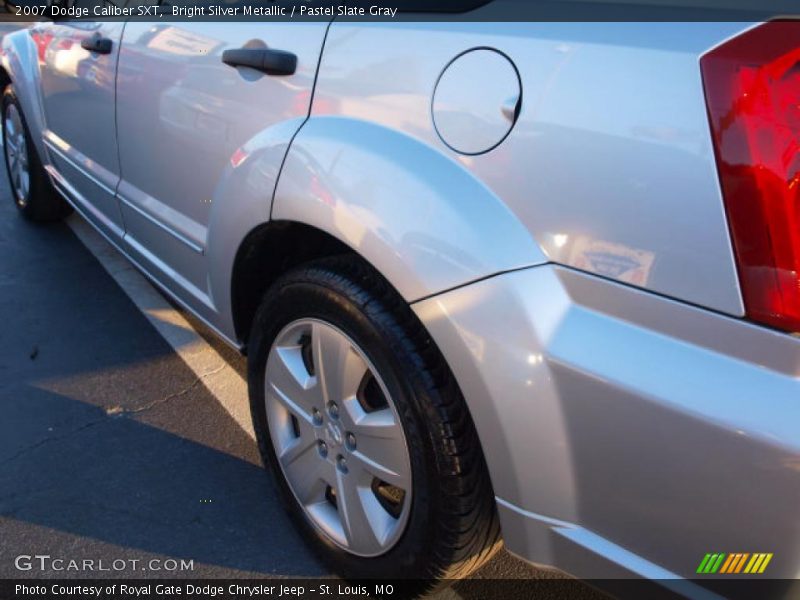 Bright Silver Metallic / Pastel Slate Gray 2007 Dodge Caliber SXT