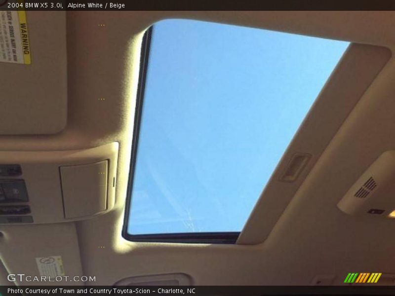 Alpine White / Beige 2004 BMW X5 3.0i