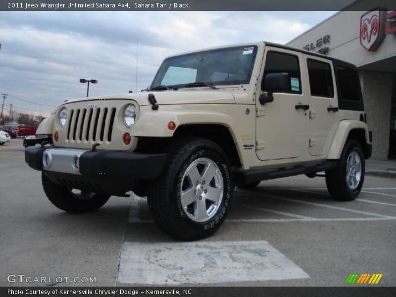 Sahara Tan / Black 2011 Jeep Wrangler Unlimited Sahara 4x4