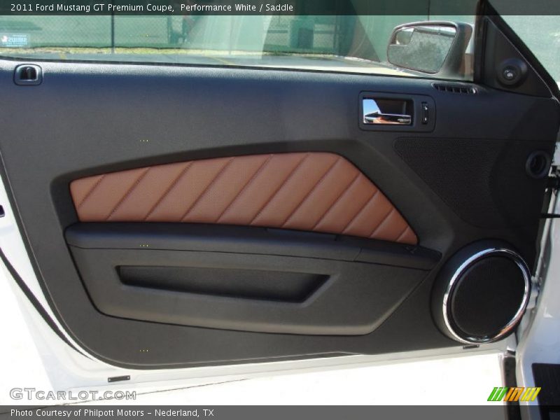 Door Panel of 2011 Mustang GT Premium Coupe
