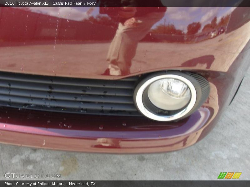 Cassis Red Pearl / Ivory 2010 Toyota Avalon XLS