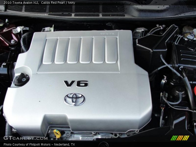 Cassis Red Pearl / Ivory 2010 Toyota Avalon XLS