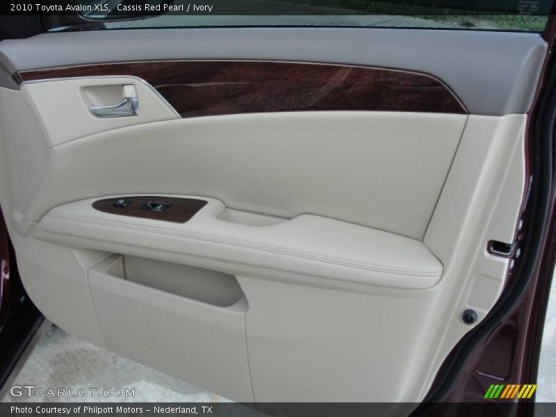 Cassis Red Pearl / Ivory 2010 Toyota Avalon XLS