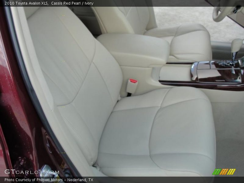 Cassis Red Pearl / Ivory 2010 Toyota Avalon XLS