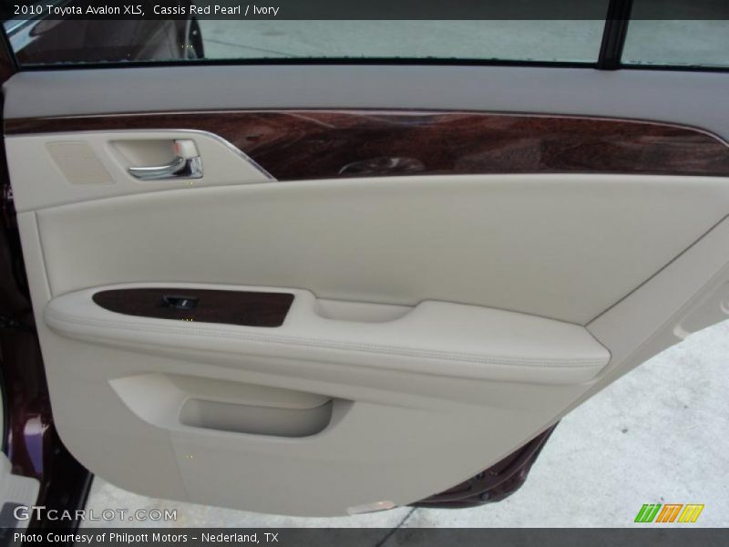 Cassis Red Pearl / Ivory 2010 Toyota Avalon XLS