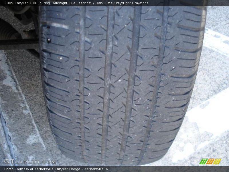 Midnight Blue Pearlcoat / Dark Slate Gray/Light Graystone 2005 Chrysler 300 Touring