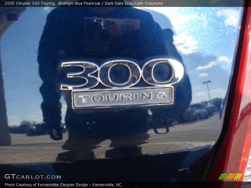 Midnight Blue Pearlcoat / Dark Slate Gray/Light Graystone 2005 Chrysler 300 Touring