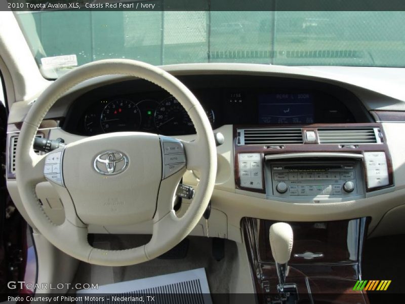 Cassis Red Pearl / Ivory 2010 Toyota Avalon XLS