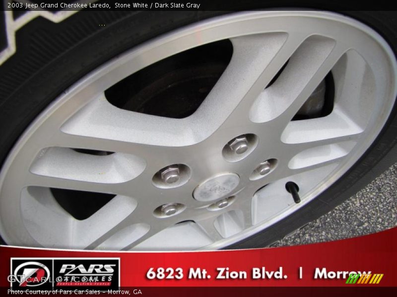 Stone White / Dark Slate Gray 2003 Jeep Grand Cherokee Laredo
