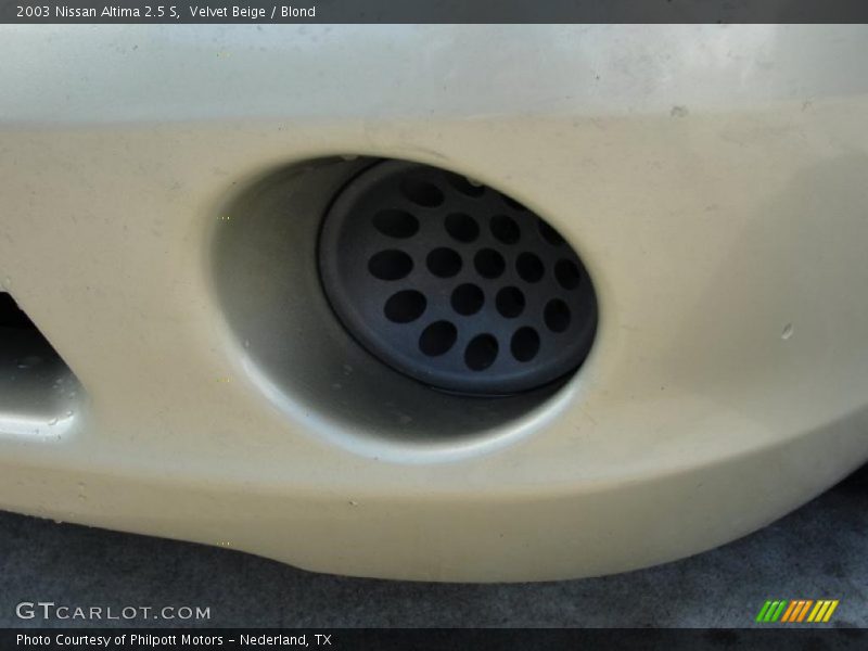 Velvet Beige / Blond 2003 Nissan Altima 2.5 S