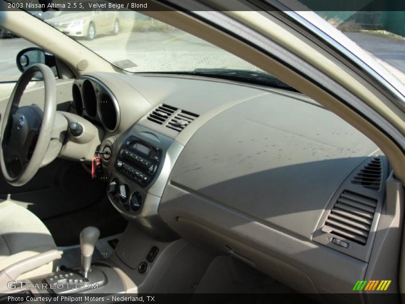 Velvet Beige / Blond 2003 Nissan Altima 2.5 S