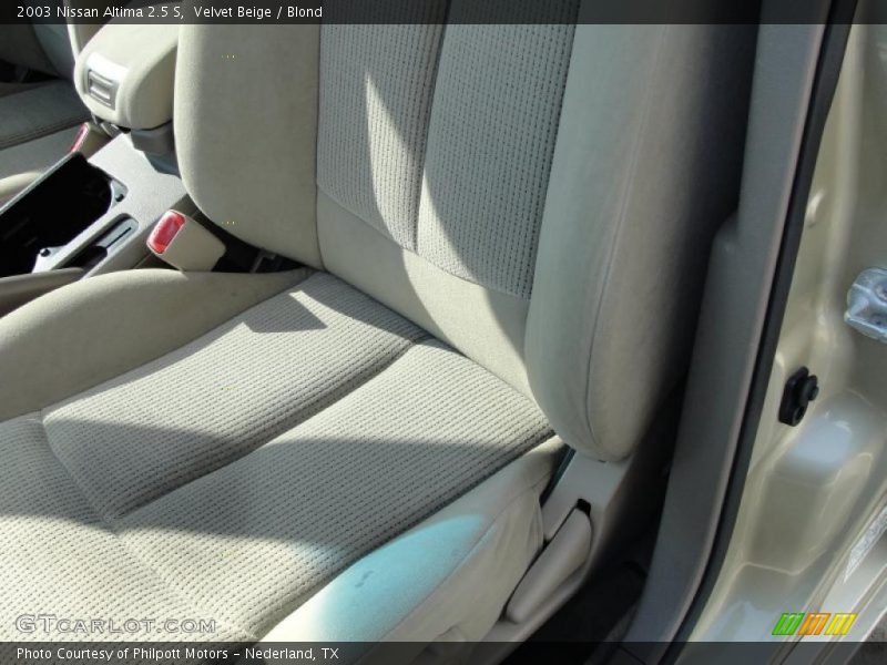 Velvet Beige / Blond 2003 Nissan Altima 2.5 S