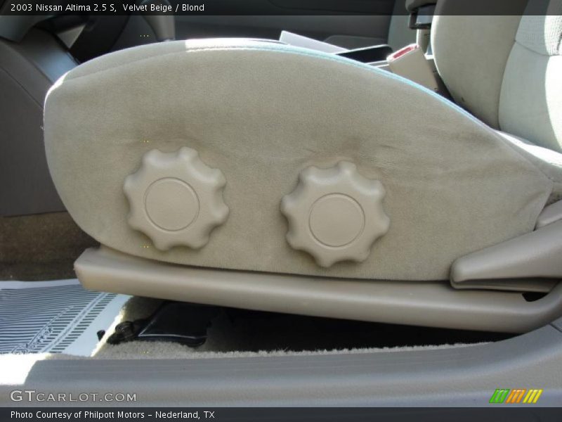 Velvet Beige / Blond 2003 Nissan Altima 2.5 S