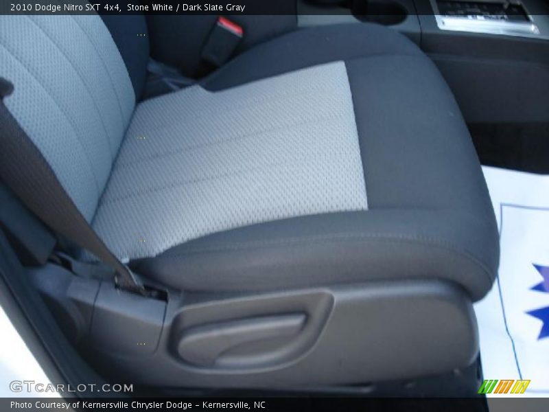 Stone White / Dark Slate Gray 2010 Dodge Nitro SXT 4x4