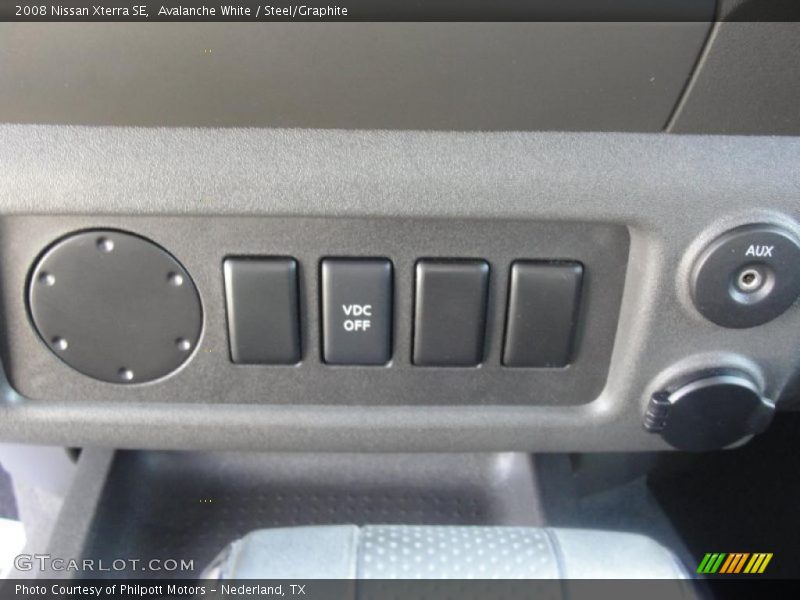 Avalanche White / Steel/Graphite 2008 Nissan Xterra SE