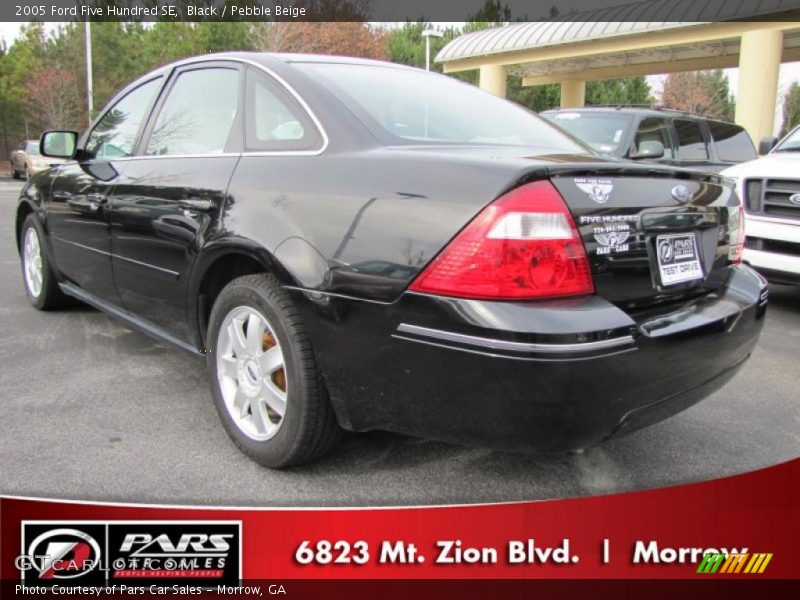 Black / Pebble Beige 2005 Ford Five Hundred SE