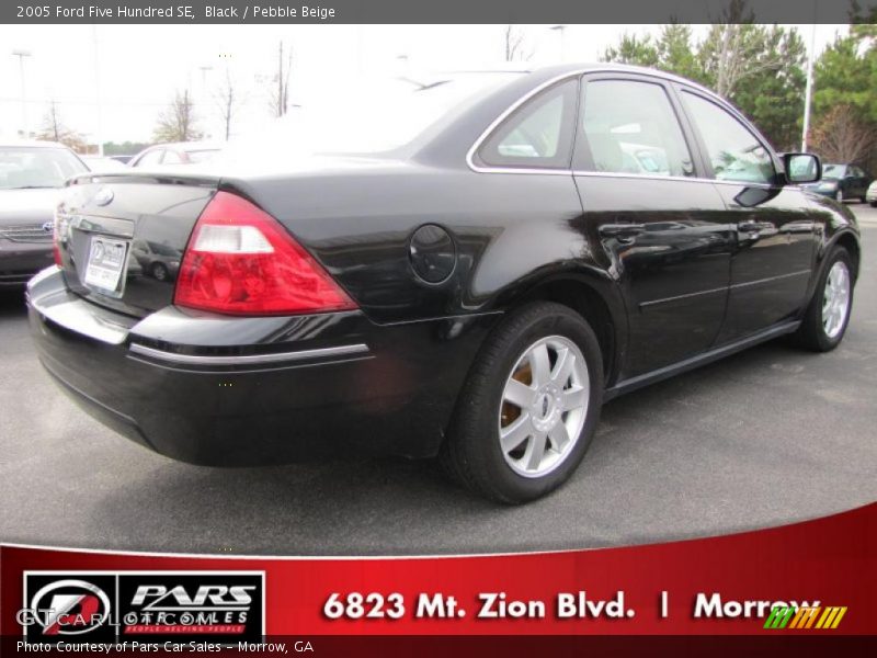 Black / Pebble Beige 2005 Ford Five Hundred SE