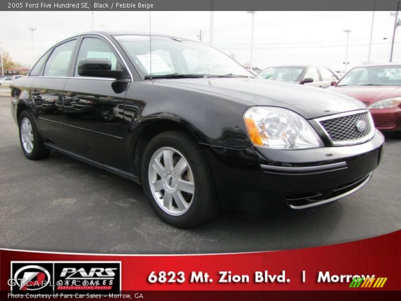 Black / Pebble Beige 2005 Ford Five Hundred SE