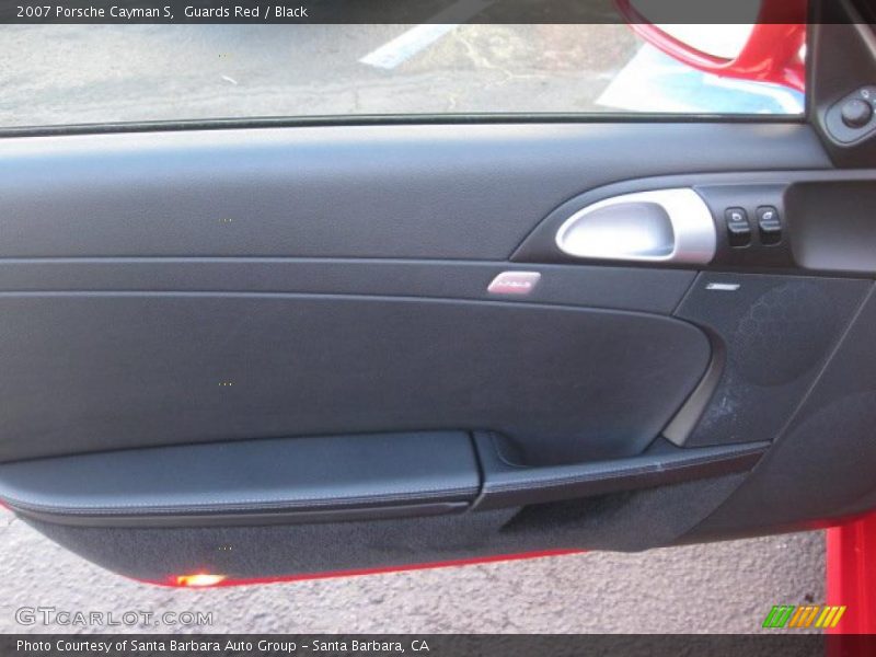 Door Panel of 2007 Cayman S