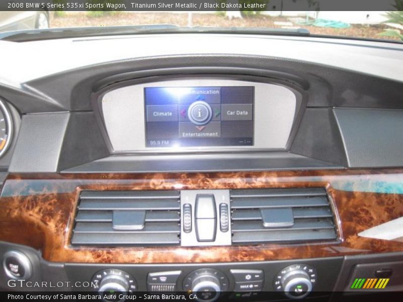 Controls of 2008 5 Series 535xi Sports Wagon