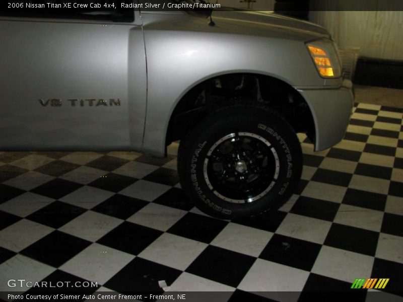 Radiant Silver / Graphite/Titanium 2006 Nissan Titan XE Crew Cab 4x4