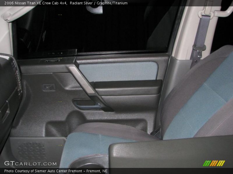 Radiant Silver / Graphite/Titanium 2006 Nissan Titan XE Crew Cab 4x4