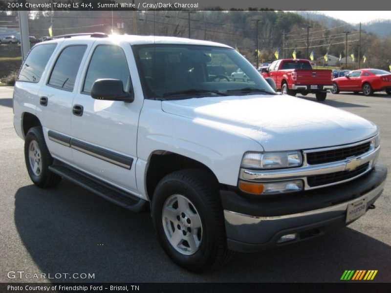 Summit White / Gray/Dark Charcoal 2004 Chevrolet Tahoe LS 4x4