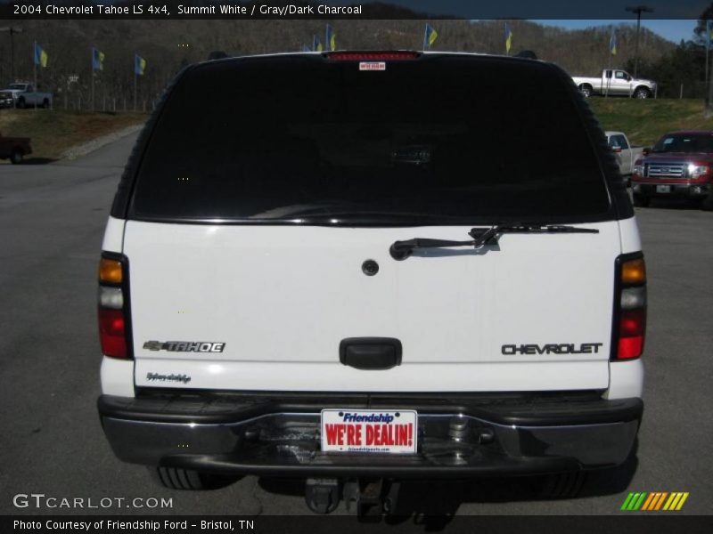 Summit White / Gray/Dark Charcoal 2004 Chevrolet Tahoe LS 4x4