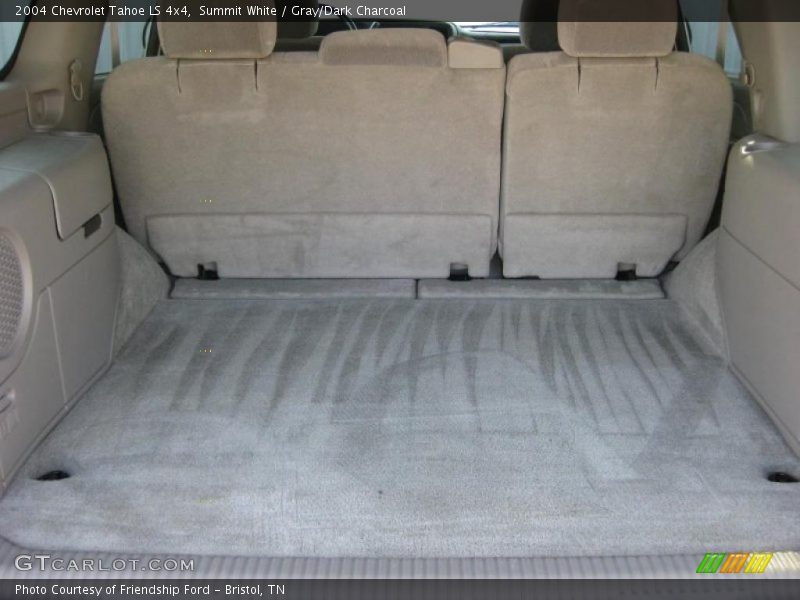 Summit White / Gray/Dark Charcoal 2004 Chevrolet Tahoe LS 4x4