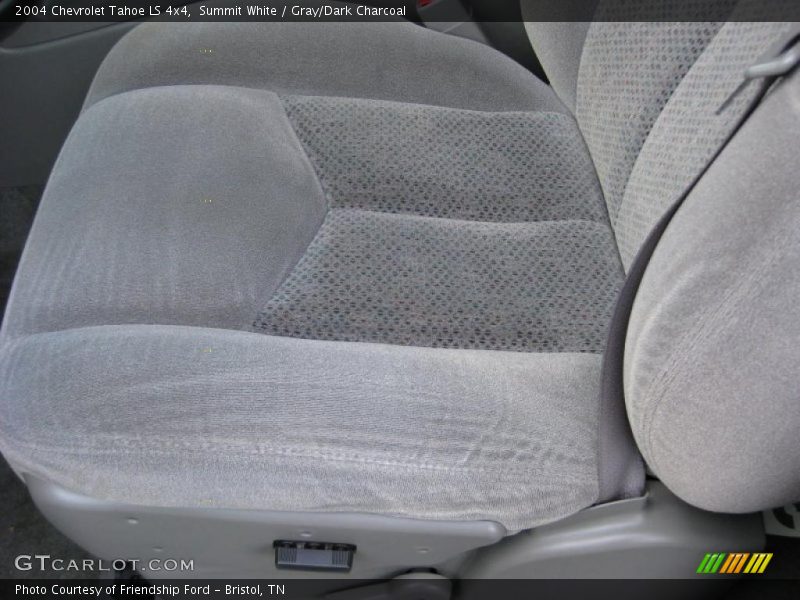 Summit White / Gray/Dark Charcoal 2004 Chevrolet Tahoe LS 4x4