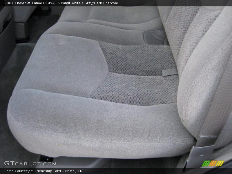 Summit White / Gray/Dark Charcoal 2004 Chevrolet Tahoe LS 4x4