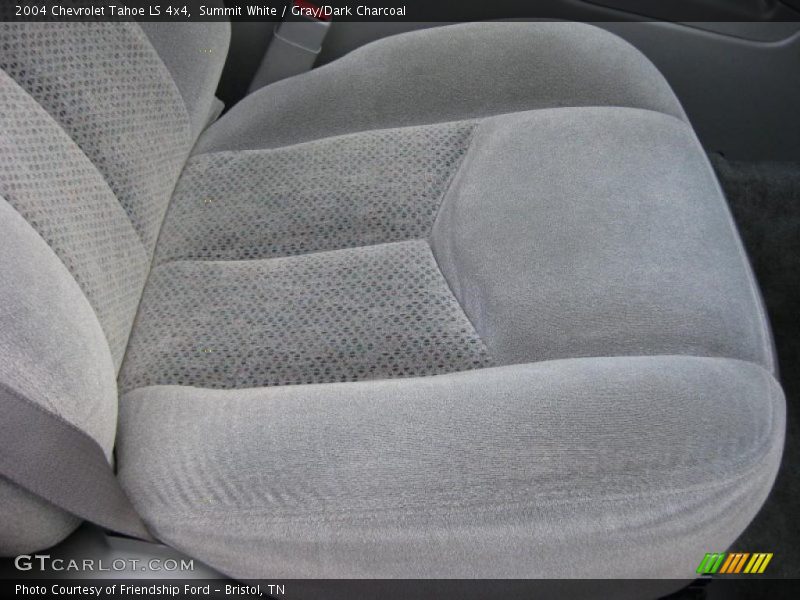 Summit White / Gray/Dark Charcoal 2004 Chevrolet Tahoe LS 4x4