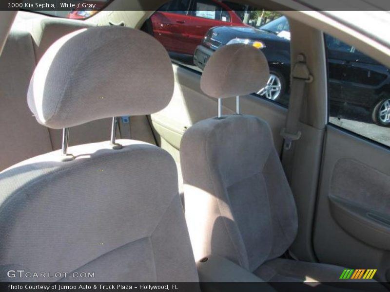 White / Gray 2000 Kia Sephia