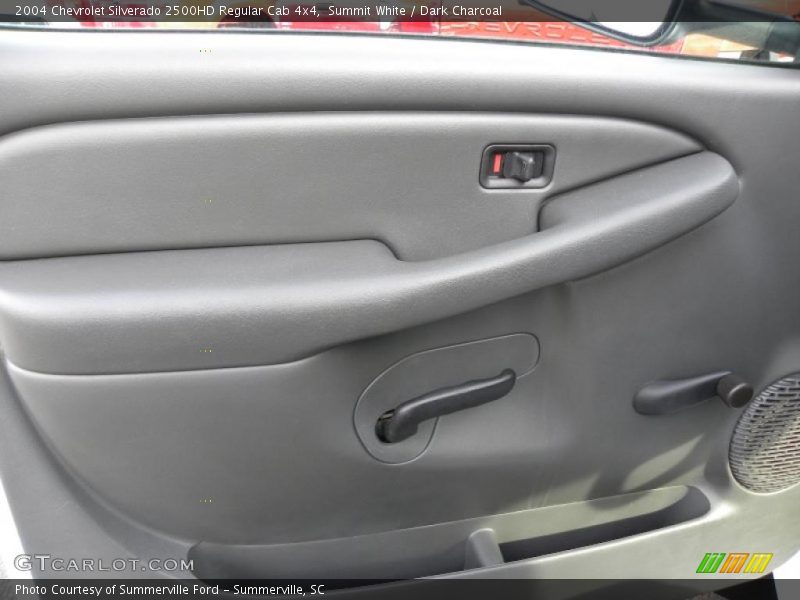 Door Panel of 2004 Silverado 2500HD Regular Cab 4x4