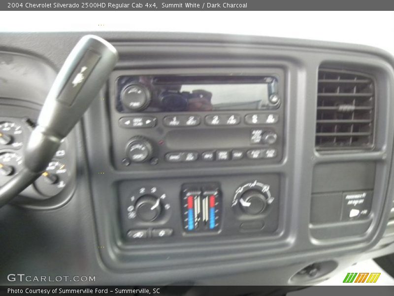 Summit White / Dark Charcoal 2004 Chevrolet Silverado 2500HD Regular Cab 4x4